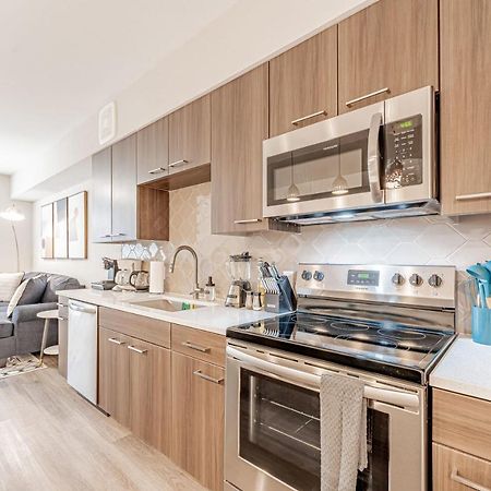 Apartamento Upscale Modern Apts - Free Parking, Fast Wifi, Courtyard Austin Exterior foto
