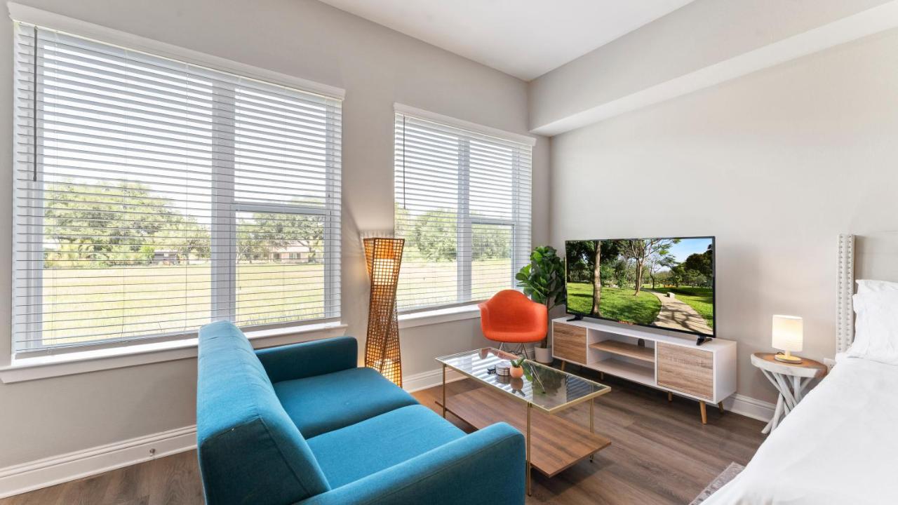 Apartamento Upscale Modern Apts - Free Parking, Fast Wifi, Courtyard Austin Exterior foto
